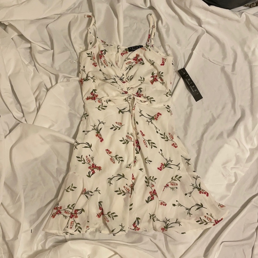 White flower dress